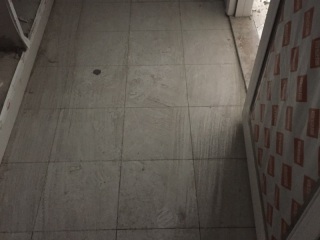 地砖铺贴及地面找平施作