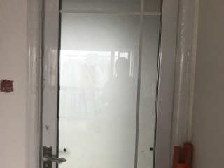 成品门及墙纸铺贴