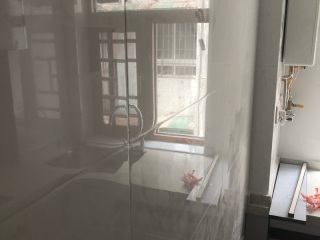 厨房、卫生间墙砖施作