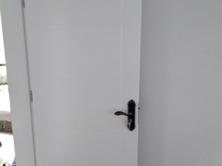 成品门及墙纸铺贴