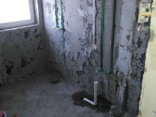 水、电管开槽施作