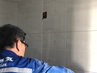 厨房、卫生间墙砖施作