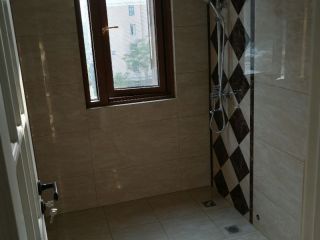 成品门及墙纸铺贴