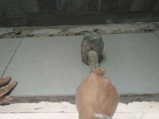 厨房、卫生间墙砖施作