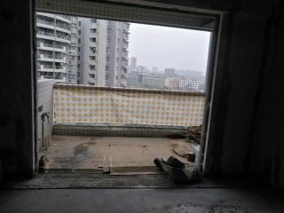 厨房、卫生间墙砖施作