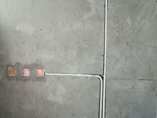 强、弱电布管穿线