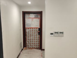 墙、顶面乳胶漆