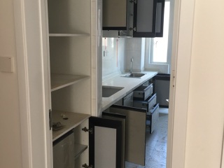 成品门及墙纸铺贴