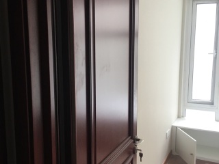 成品门及墙纸铺贴