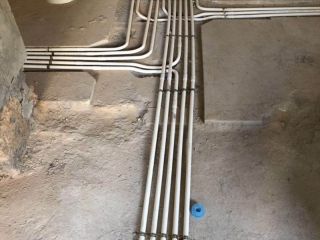 水、电管开槽施作