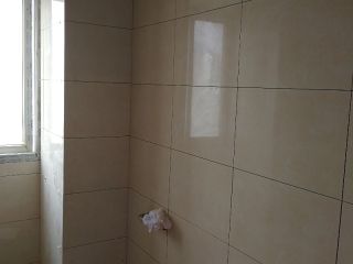 厨房、卫生间墙砖施作