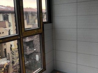 地砖铺贴及地面找平施作