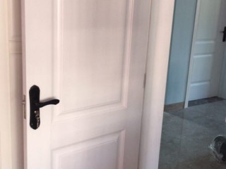 成品门及墙纸铺贴