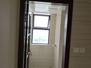 成品门及墙纸铺贴
