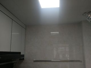 厨房、卫生间墙砖施作