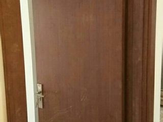 套装门、踢脚线安装