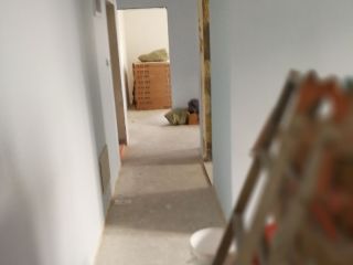 墙、顶面乳胶漆及墙纸铺贴