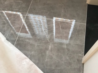 地砖铺贴及地面找平施作