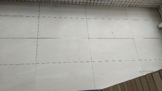 地砖铺贴及地面找平施作