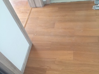 实木复合地板铺设