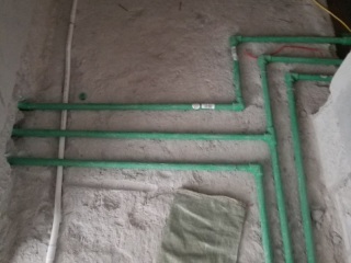 强、弱电路穿线施作