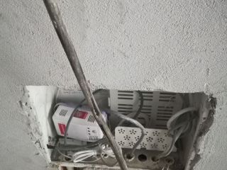 强、弱电路穿线施作