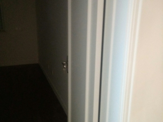 套装门、踢脚线安装