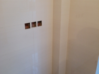 厨房、卫生间墙砖施作