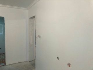 墙、顶面腻子批嵌