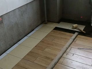 地砖铺贴及地面找平施作