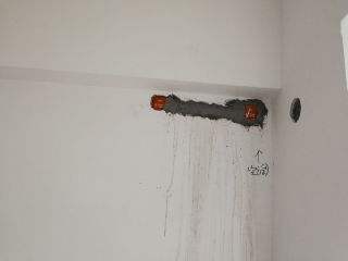 水、电管开槽施作