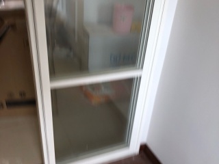成品门及墙纸铺贴