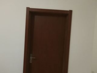 套装门、踢脚线安装