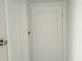 套装门、踢脚线安装