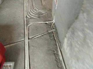 强、弱电路穿线施作