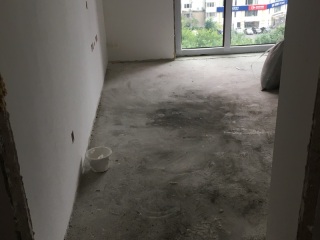 地砖铺贴及地面找平施作