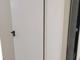 成品门及墙纸铺贴
