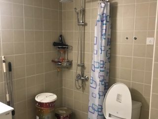 厨房、卫生间墙砖施作