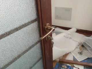 成品门及墙纸铺贴
