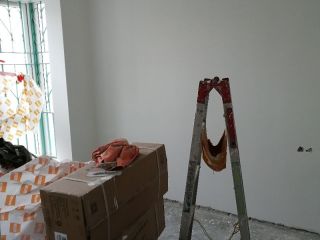 墙、顶面腻子批嵌