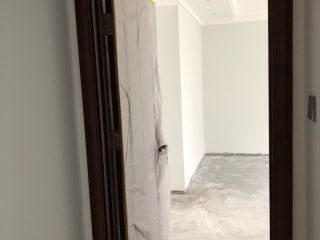成品门及墙纸铺贴