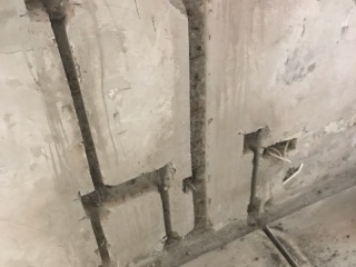 水、电管开槽施作