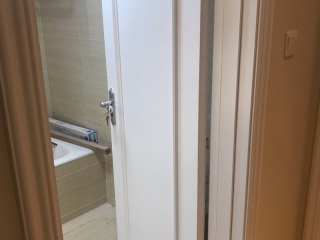 套装门、踢脚线安装