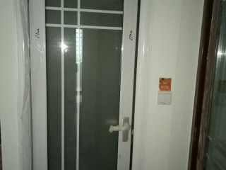 成品门及墙纸铺贴