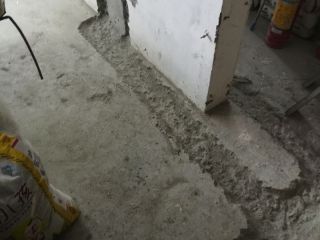 水、电管开槽施工