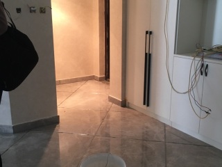地砖铺贴及地面找平施作