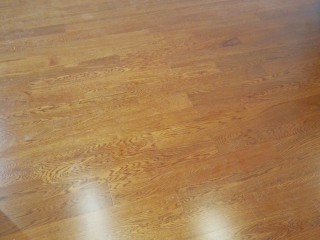 实木复合地板铺设
