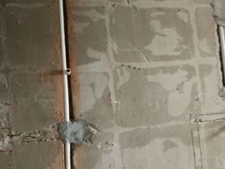 水、电管开槽施工