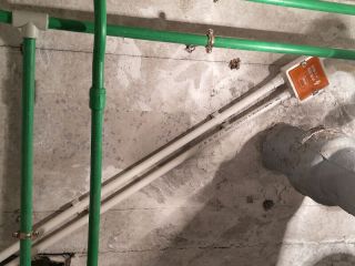 水、电管开槽施作