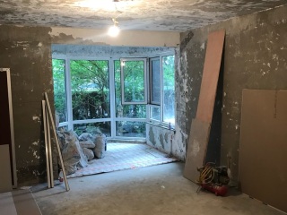 强、弱电路穿线施作